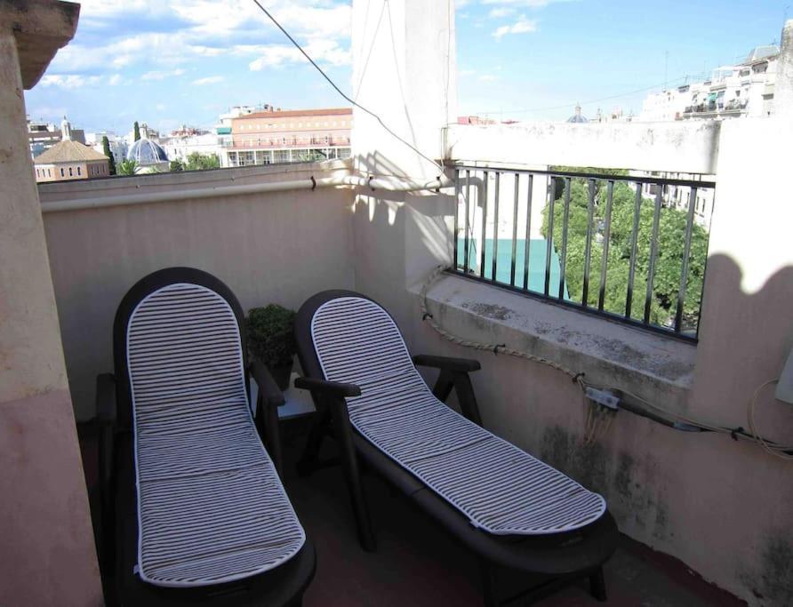 Young Penthouse Valensiya Dış mekan fotoğraf