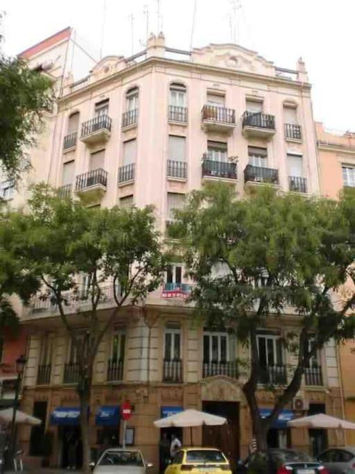 Young Penthouse Valensiya Dış mekan fotoğraf